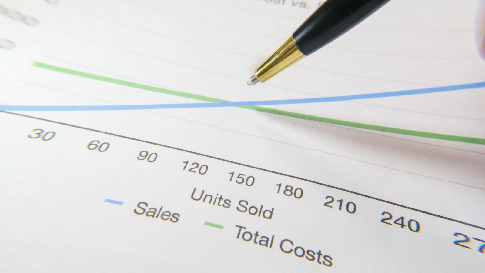 Manifest fulfillment cost reduction case study showing rate negotiation and carrier optimization results